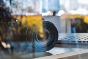 华体会手机在线-体育新闻中心拓展短视频与直播双向传播体系，播放体育新闻